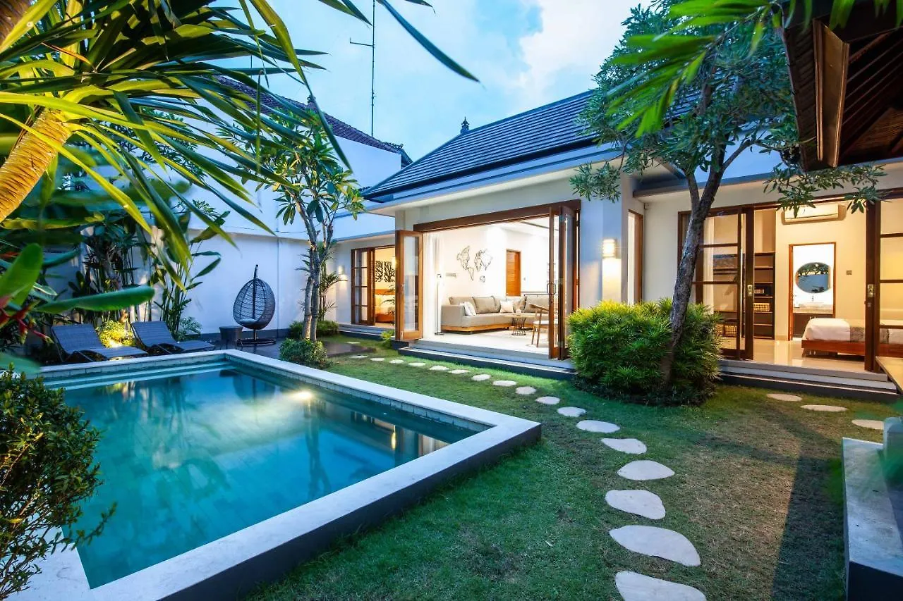 Villa Voyage 4 Seminyak 0*,