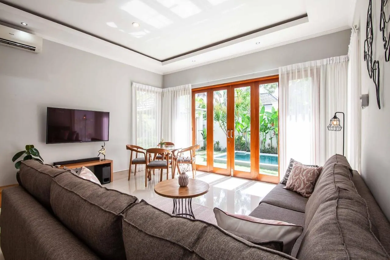Villa Voyage 4 Seminyak Indonesien